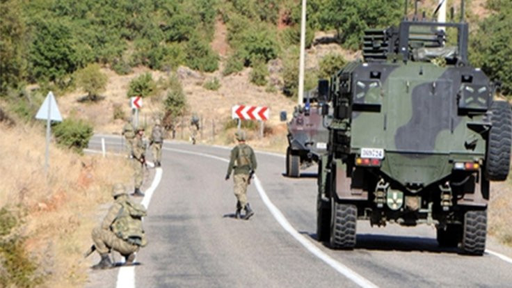 Bitlis'te askeri araca patlayıcıyla saldırı