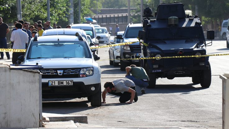 Diyarbakır'da karakola saldırı: Dört yaralı