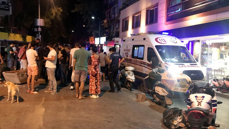 İzmir'de kavga: 3 yaralı