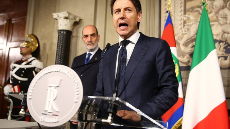 İtalya başbakanı istifa edeceğini açıkladı