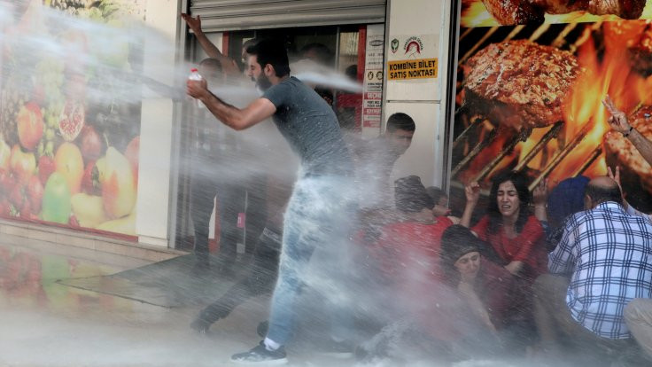 Diyarbakır'daki polis saldırısından kareler - Sayfa 2