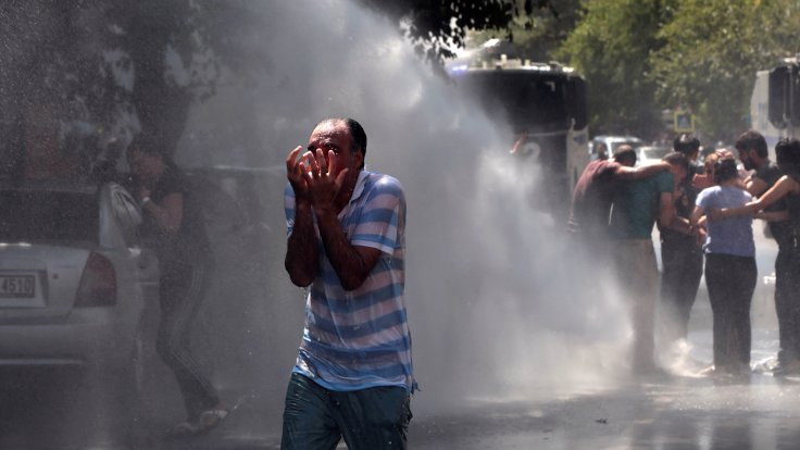 Diyarbakır'daki polis saldırısından kareler