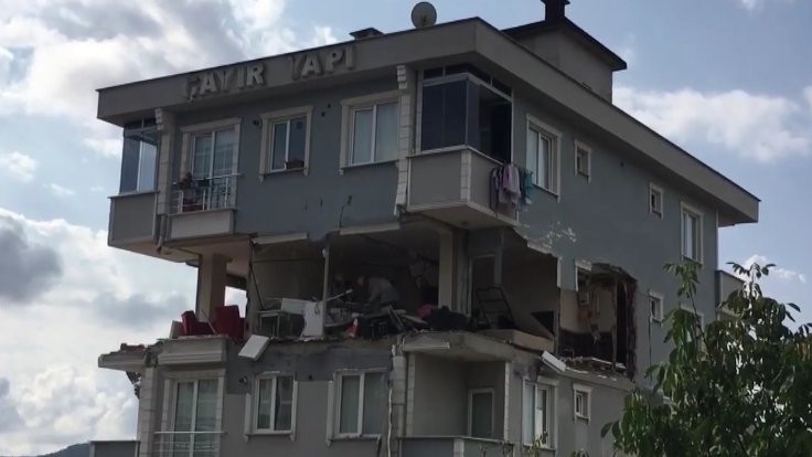 Sancaktepe'de bir evde patlama