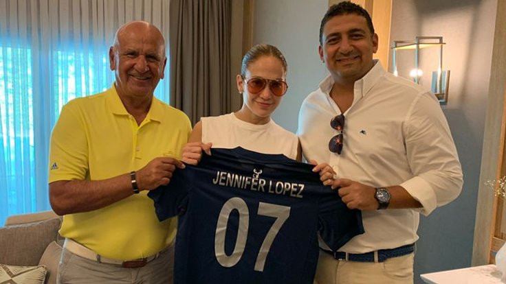 Jennifer Lopez'e Antalyaspor forması