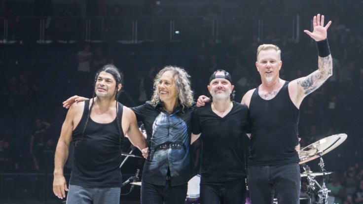 Metallica'dan hastaneye bağış