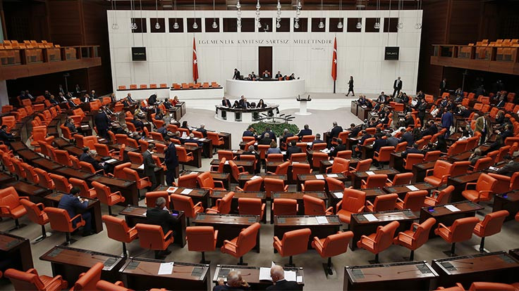 Bekaroğlu: Meclis olağanüstü toplanmalı