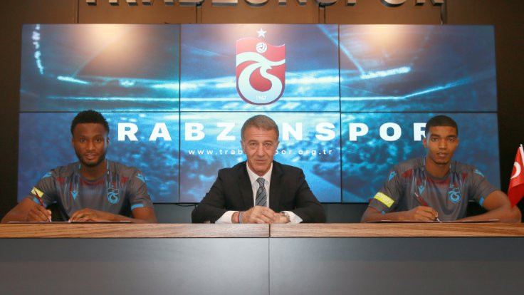 Trabzonspor'dan yeni transferlere imza töreni