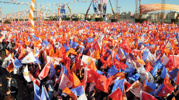 AK Parti'nin üye sayısı 10 milyonun altına düştü