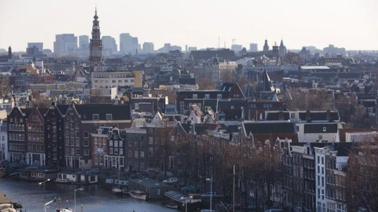 Amsterdam'da cinsiyetçi ve homofobik vaaz verilen camiler kapatılacak