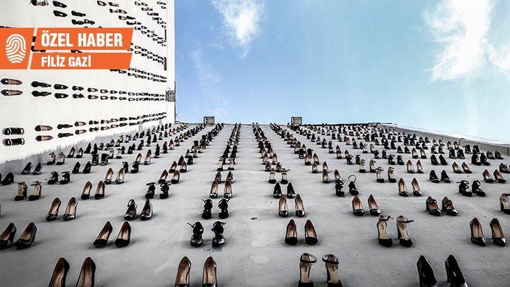 Öldürülen 440 kadın için 440 ayakkabı