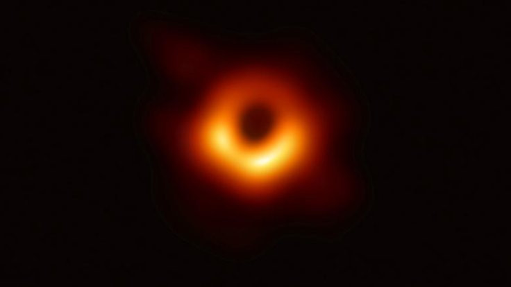 Kara delikler karanlık enerjiden mi geliyor?