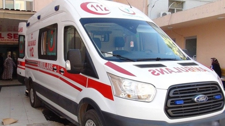 Antalya'da askeri araç devrildi: 3 yaralı