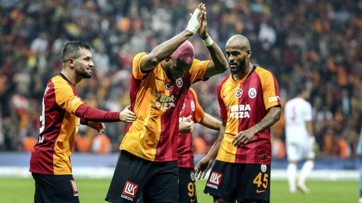 Galatasaray zorlanmasına rağmen 3 puanı 3 golle aldı