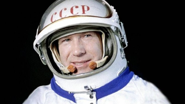 Uzayda yürüyen ilk insan Leonov öldü