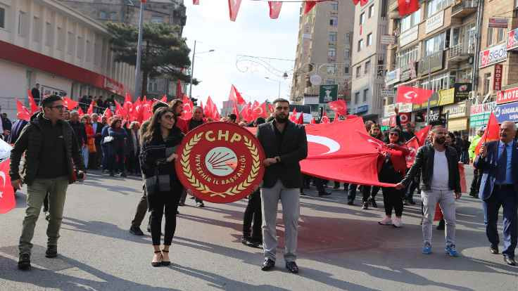 Nevşehir'de yasak kalktı, Cumhuriyet yürüyüşü yapıldı