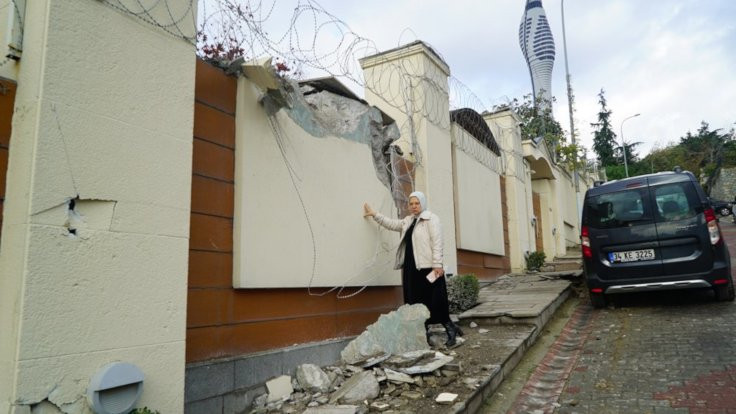 AK Partili Belediye Unakıtan'ın çatısını yıktı