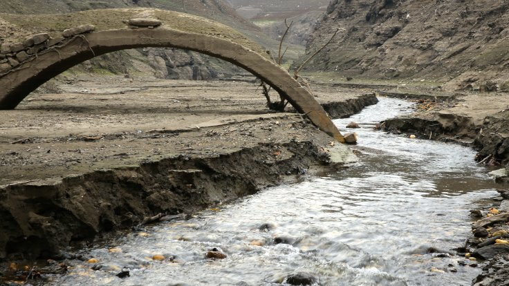 Baraj çekildi köprü çıktı - Sayfa 2