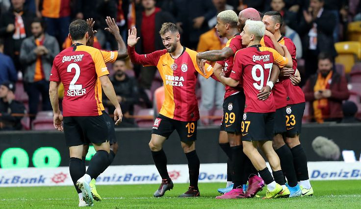 Galatasaray, Rizespor'u iki golle geçti