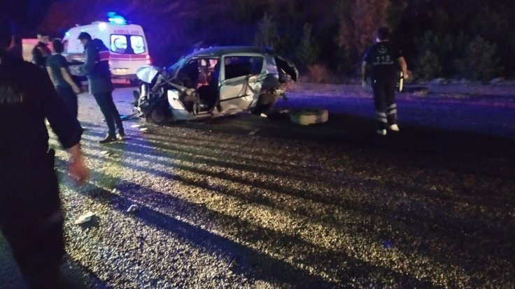 Bursa'da kaza: 2 ölü, 24 yaralı