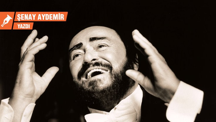 Pavarotti’nin sahne arkası