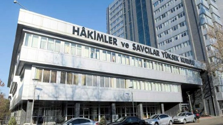 Eski HSYK Başkanvekili Ahmet Hamsici'ye hapis cezası