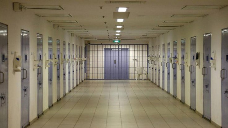 Hollanda hapishanelerinde neden az mahkûm var?