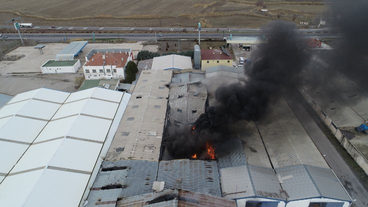 Kayseri'de fabrika yangını