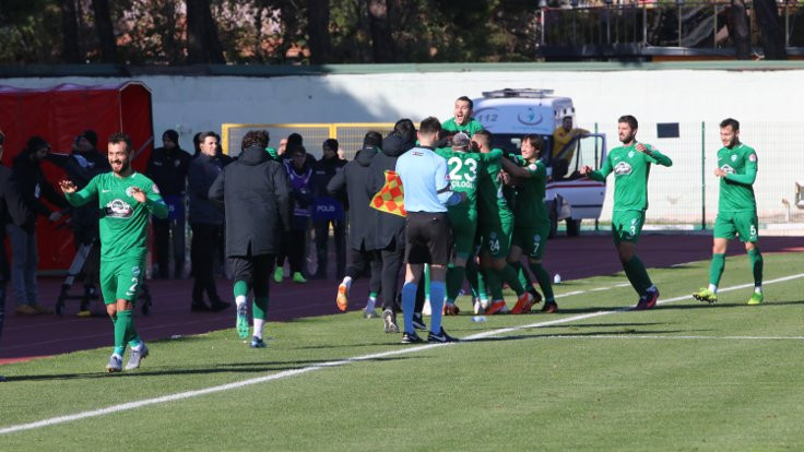 Kırklarelispor, sahasında Gaziantep FK'yi mağlup etti: 2-1