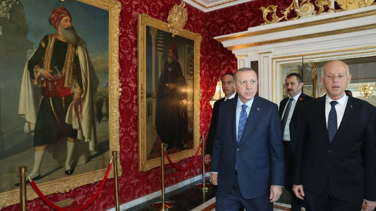 Erdoğan'dan Tunus'ta Libya açıklaması: Davet alırsak gideriz