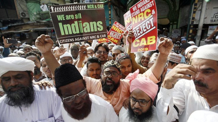 Hindistan'da vatandaşlık tasarısı yasalaştı: Müslümanlar yararlanamayacak