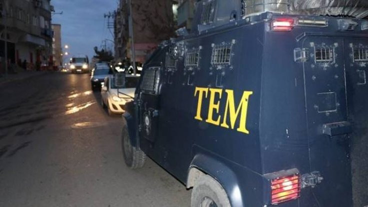 Diyarbakır'da 22 kişi gözaltına alındı