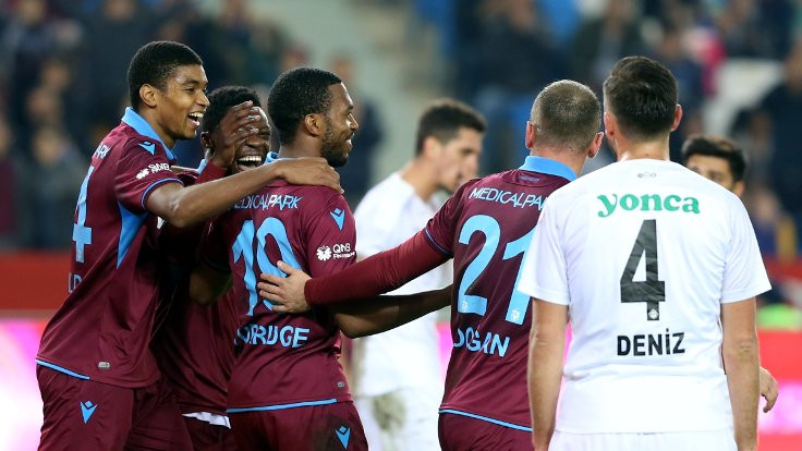 Trabzonspor farklı galibiyetle turladı