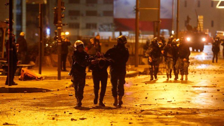 Lübnan yine karıştı: 330 yaralı