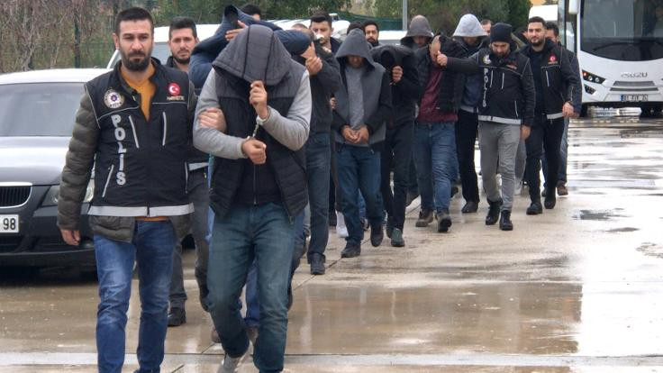 Adana'da 7 kişi tutuklandı