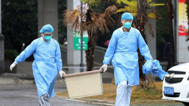Çin'de korona virüsünden kurtulanlar anlattı: Teşhis gecikti, bütün aile hastalandı