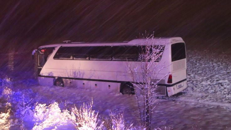 Sivas'ta otobüs kazası: 7 yaralı