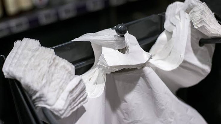 Plastik poşette vergi zammı markete yansıtıldı
