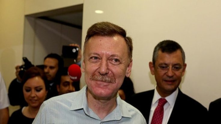 CHP'de genel başkanlık için ilk aday Aytuğ Atıcı