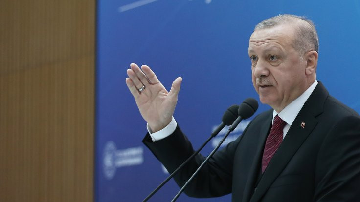 Erdoğan: Böyle bir sanal dünyaya teslim olmayacağız