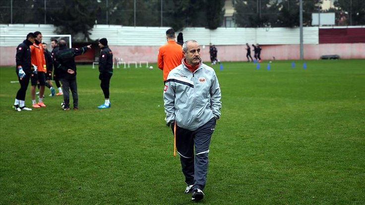 Eyüp Arın 19. kez Adanaspor'un teknik direktörü oldu