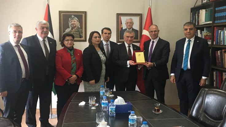 CHP, Filistin Büyükelçiliği'ni ziyaret etti