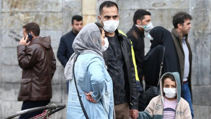 İran'da korona virüsü nedeniyle ölenlerin sayısı yükseliyor