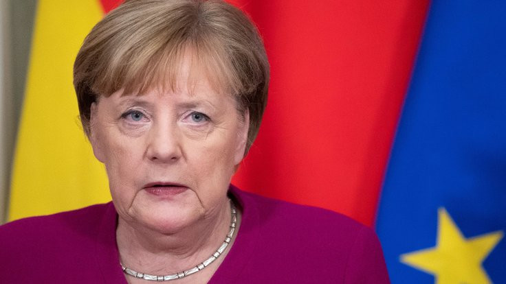 Almanya'yı sarsan seçim: Merkel iptalini istedi