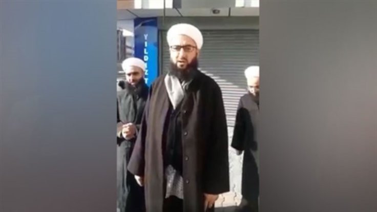 'Mahalle imamı' video çekti, Sultangazi Belediyesi ruhsatı iptal etti
