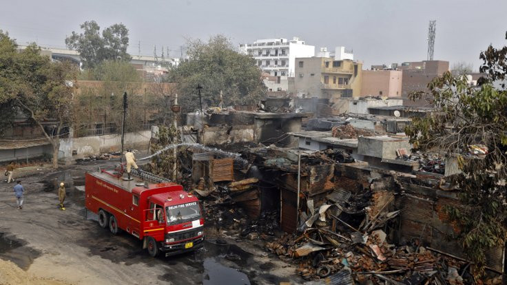 Hindistan'da en az 13 kişi öldü