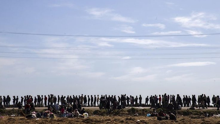 Soylu: 135 bin göçmen Yunanistan'a geçti