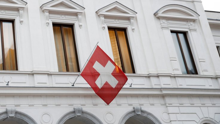 İsviçre’de ilaçlar karne ile satılacak