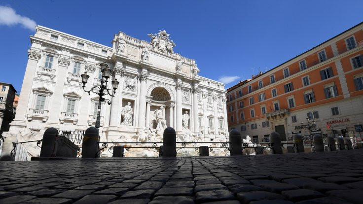 İtalya'da 'süper bulaştırıcı' taburcu edildi, 'Evde kalın' dedi