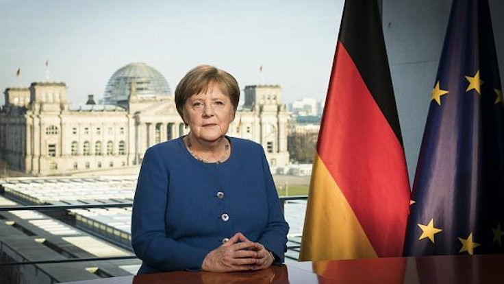 Merkel'e yapılan korona virüsü testi negatif çıktı