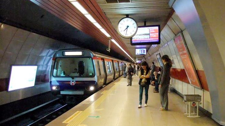 Yürüyüş öncesi Taksim metrosu kapatıldı